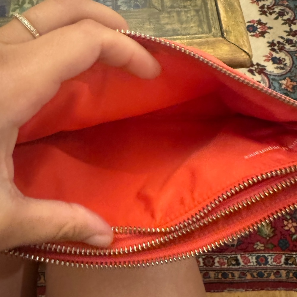 lululemon athletica Now And Always Pouch Puffy - Picture 2 of 4